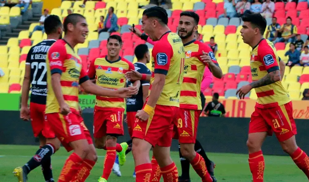 Monarcas Morelia quedó como líder del Grupo A de la Copa MX 2019 tras vencer 2-0 a Cimarrones de Sonora. | Foto: @CanariosTv Monarcas Morelia quedó como líder del Grupo A de la Copa MX 2019 tras vencer 2-0 a Cimarrones de Sonora. | Foto: @CanariosTv