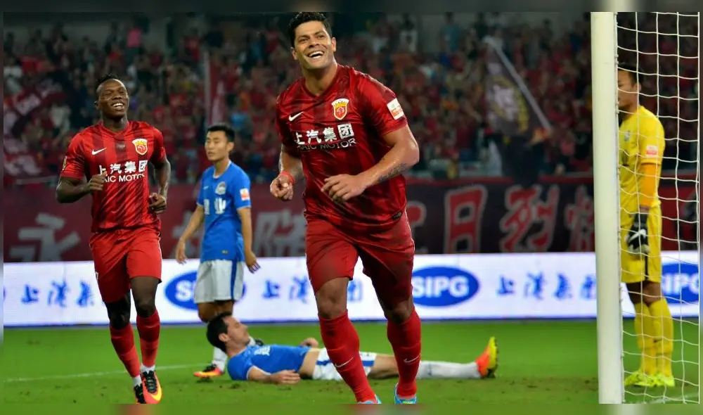 El futbolista nacido en Brasil juega en el Shanghai SIPG de la SuperLiga China. Foto: Internet. El futbolista nacido en Brasil juega en el Shanghai SIPG de la SuperLiga China. Foto: Internet.