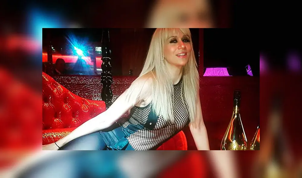 Noelia promueve su cabaret con candente baile de tubo [VIDEOS]