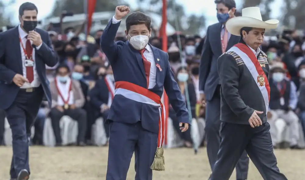 Bellido juramentó en Pampa de la Quinua, en Ayacucho, como presidente del Consejo de Ministros.  Foto: Aldair Mejía/La República
