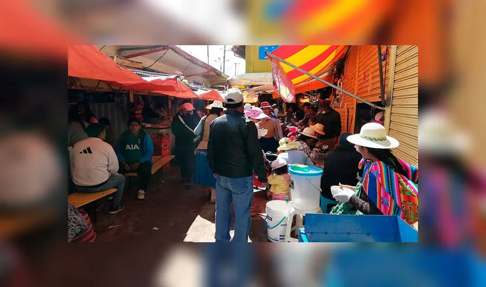 Puestos de comida atendían con normalidad a sus clientes en mercado de Juliaca.