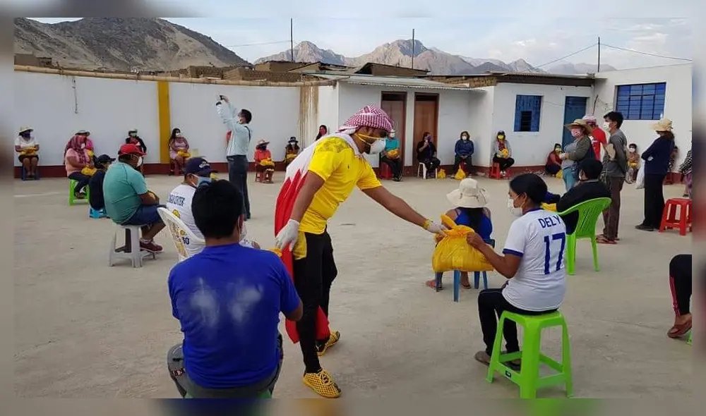 Yaqoo Mubarak realizó entrega de víveres a familias Yaqoo Mubarak realizó entrega de víveres a familias