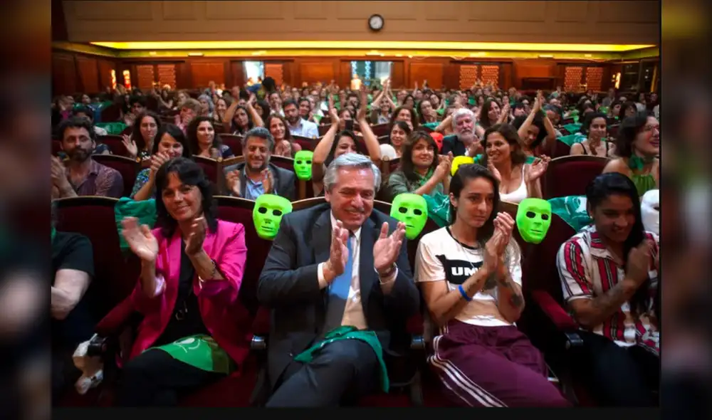Alberto Fernández en la presentación del libro "Somo Belén". Foto: Rolando Andrade Stracuzzi. Alberto Fernández en la presentación del libro "Somo Belén". Foto: Rolando Andrade Stracuzzi.
