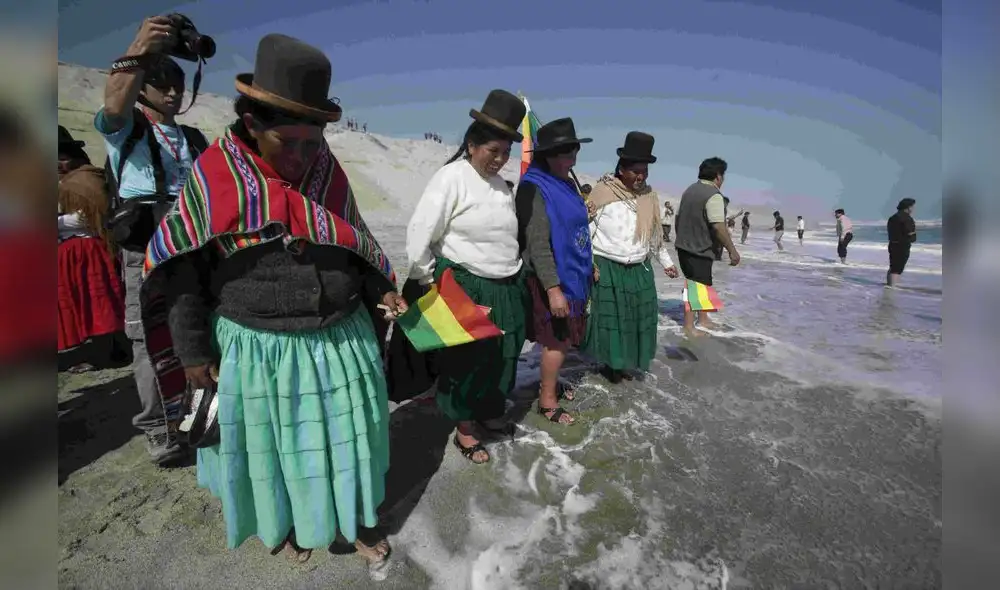 Bolivia mira alternativas para su comercio, tras fallo de La Haya