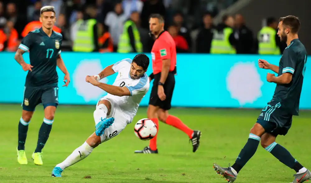 Conmebol confirmó que la ceremonia del sorteo para las Eliminatorias rumbo a Qatar 2022 se efectuará a fines de este año. | Foto: EFE