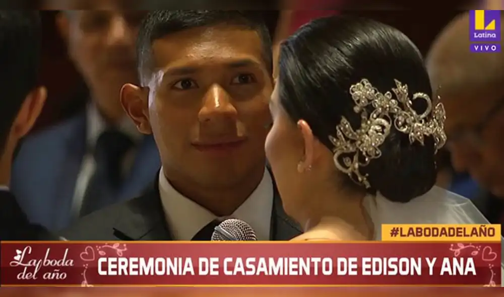 Edison Flores y Ana Siucho se casaron en una iglesia de Surco.