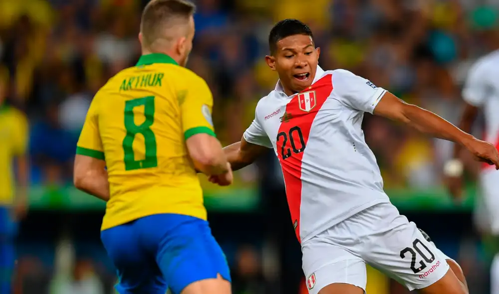 Edison Flores elevó su cotización en el mercado de pases, según Transfermarket.