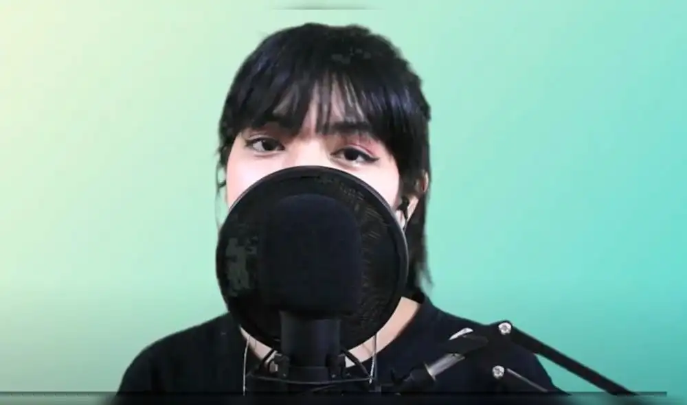 Desliza para ver más fotos de la 'doble de Lisa de BLACKPINK' Desliza para ver más fotos de la 'doble de Lisa de BLACKPINK'