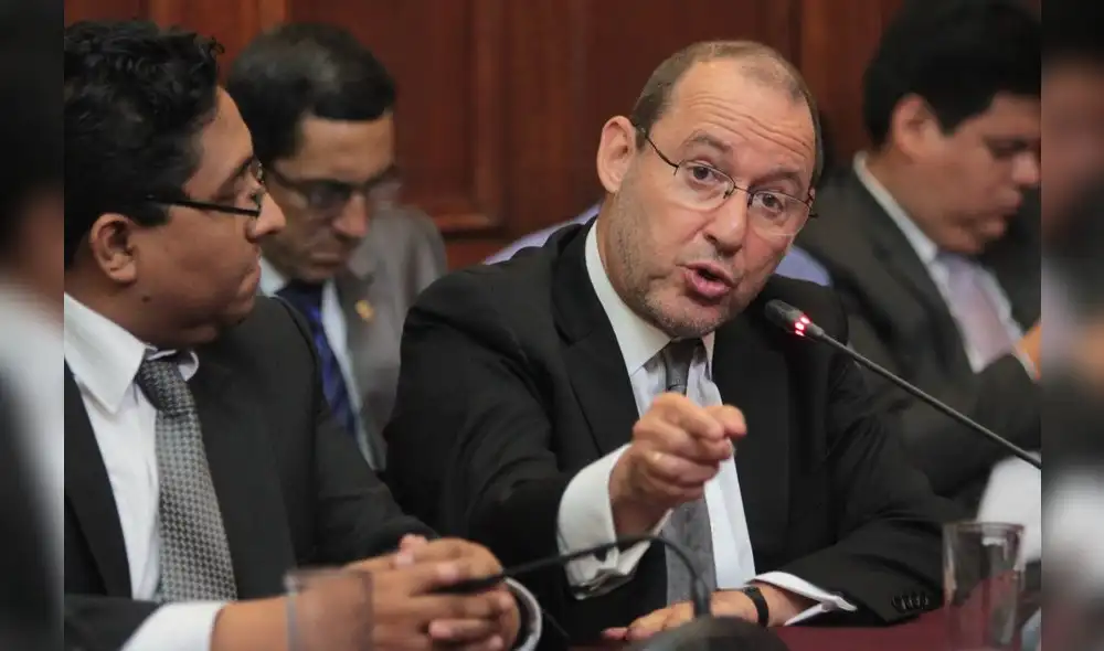 Exigen renuncia de Chlimper al BCR por nexos con caso ‘Cocteles’