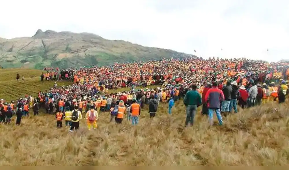 Ronderos salen a frenar concientización de campesinos a favor de Conga Ronderos salen a frenar concientización de campesinos a favor de Conga