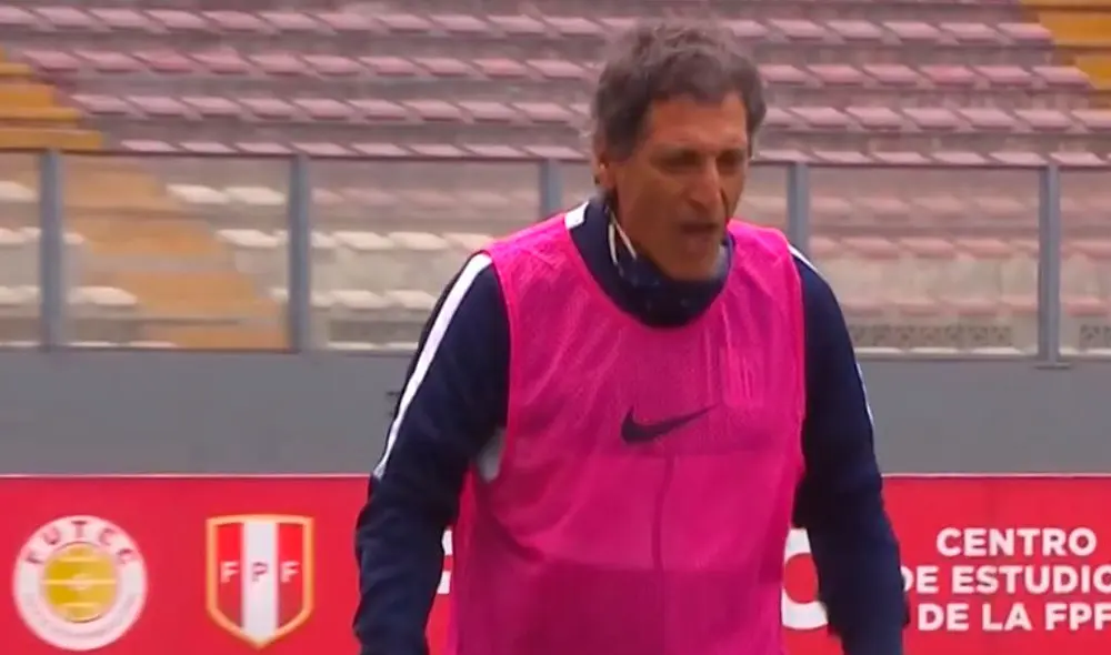 Mario Salas celebró con todo el tanto de Josepmir Ballón. Foto: Captura/Movistar Play Mario Salas celebró con todo el tanto de Josepmir Ballón. Foto: Captura/Movistar Play