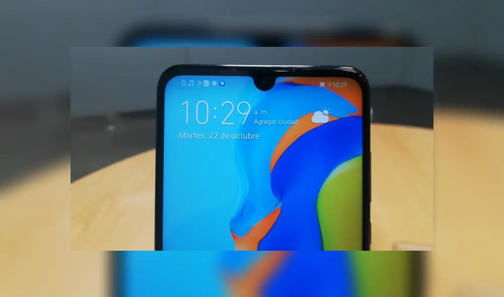 El Huawei P30 Lite posee un ‘notch’ en el que se aloja la cámara frontal de 24MP. Foto: Daniel Robles. El Huawei P30 Lite posee un ‘notch’ en el que se aloja la cámara frontal de 24MP. Foto: Daniel Robles.