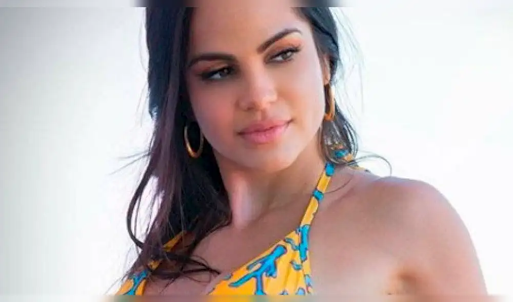 Natti Natasha enciende Instagram al anunciar en topless que grabará un video casero