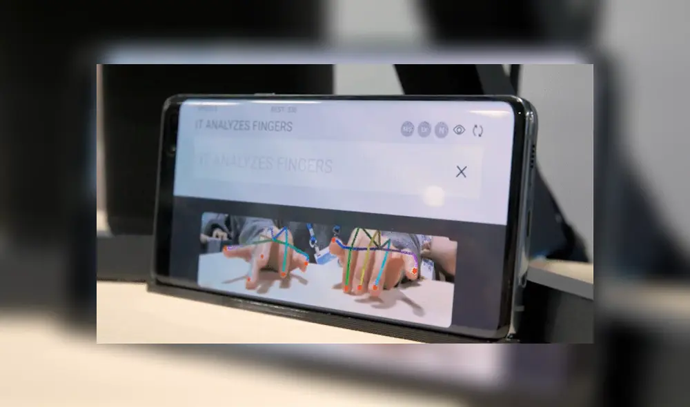 SelfieType, el teclado virtual "invisible" creado por Samsung.