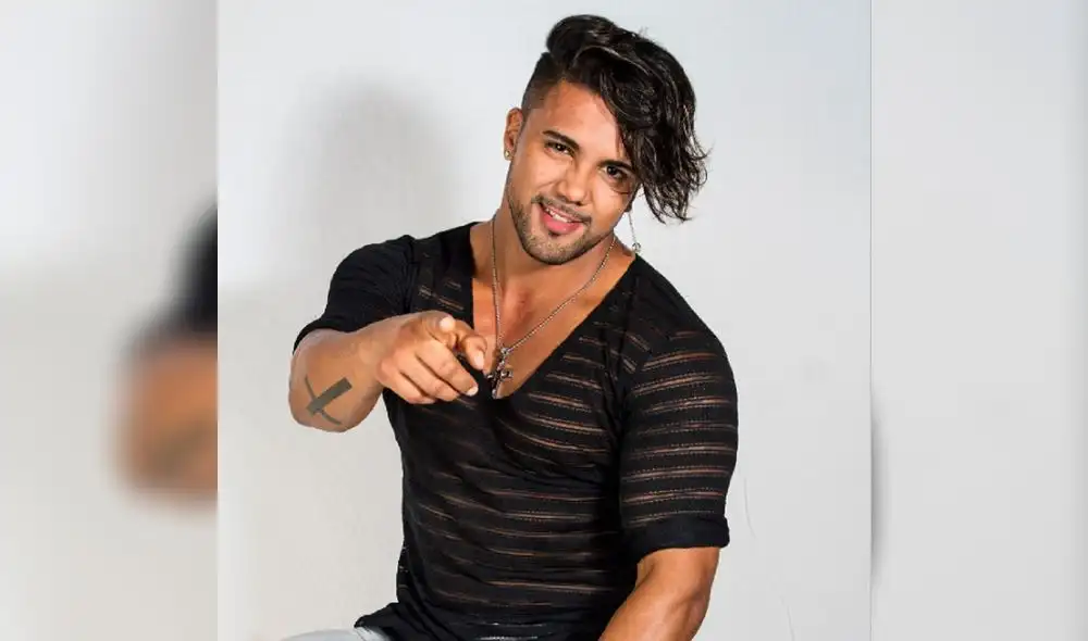 Ítalo Vivar grabará tema con 'Sexy latinas'