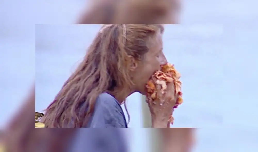 Momento en el que Elena se devora un trozo de lasaña durante la competencia. (Foto: Telecinco) Momento en el que Elena se devora un trozo de lasaña durante la competencia. (Foto: Telecinco)