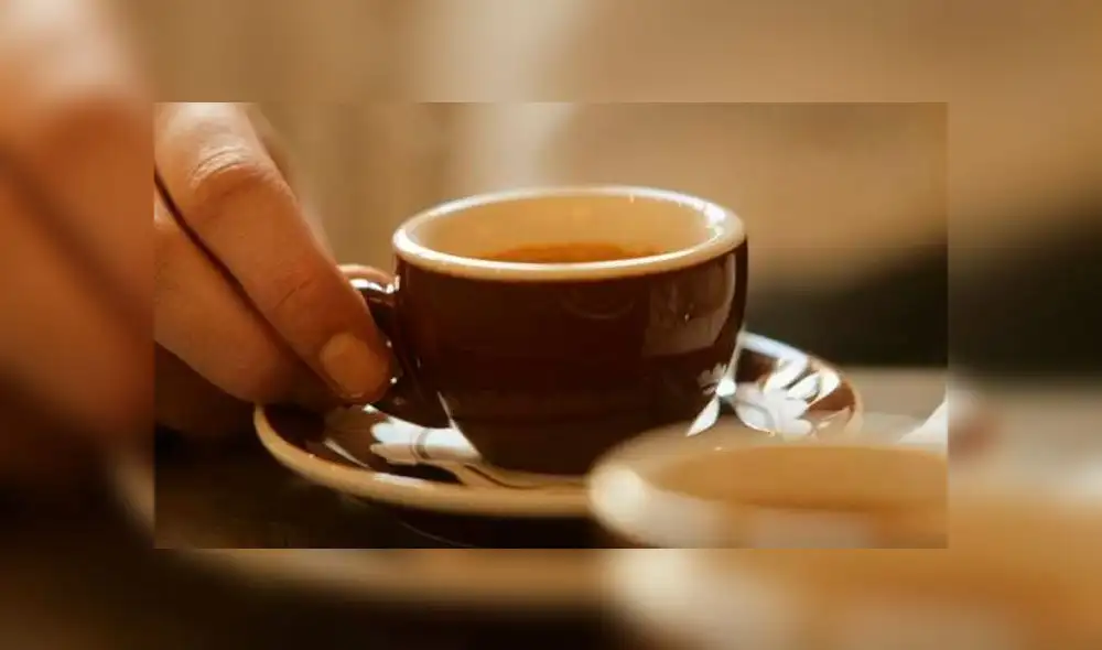 Niño adquirió rara enfermedad sin tratamiento y lo cura con dos tazas de café al día Niño adquirió rara enfermedad sin tratamiento y lo cura con dos tazas de café al día