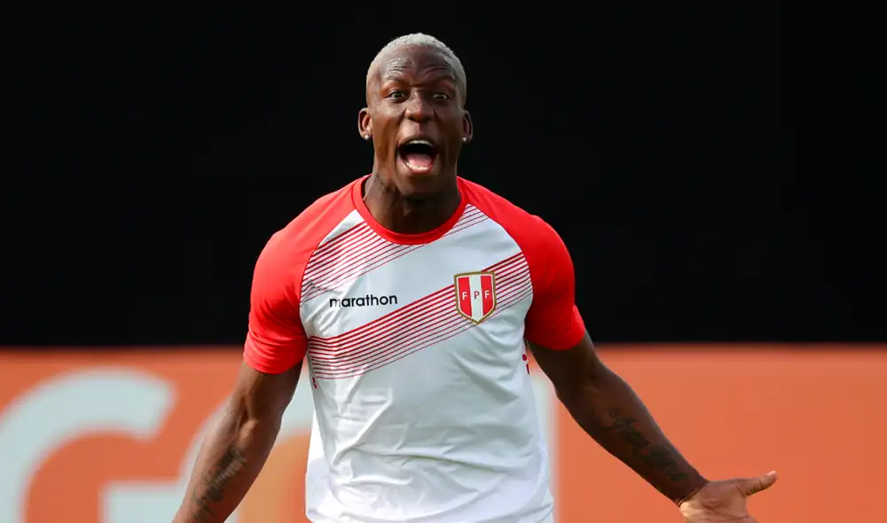 Luis Advíncula. Foto: FPF. Luis Advíncula. Foto: FPF.