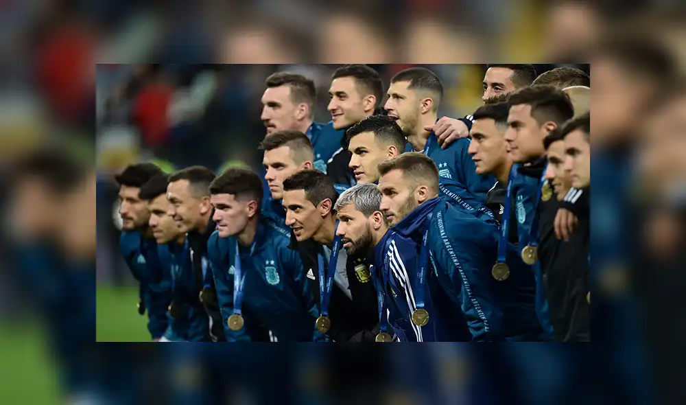 Argentina se quedó con la medalla de bronce al vencer por 2-1 a Chile en la Copa América 2019. Argentina se quedó con la medalla de bronce al vencer por 2-1 a Chile en la Copa América 2019.