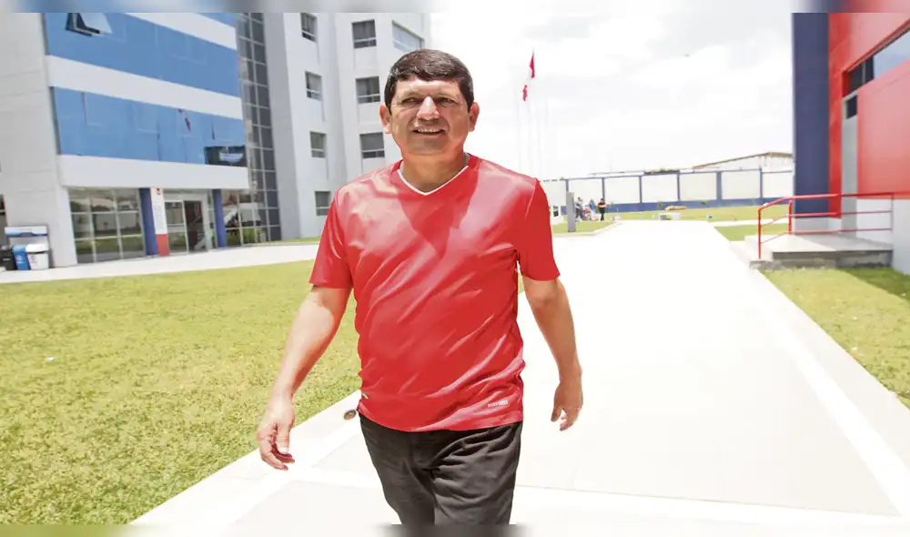 En capilla. Agustín Lozano seguiría siendo investigado por la Fiscalía por el presunto delito de negociación incompatible.