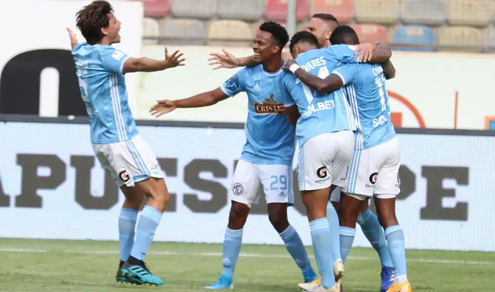 Cristal deberá hacer valer la mínima ventaja conseguida en la ida si quiere clasificar a la final. Foto: Liga 1