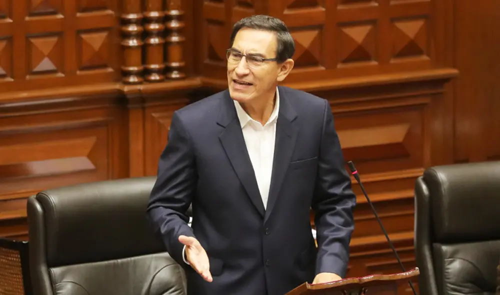 1. Martín Vizcarra mostró cartas notariales de Karem Roca en el que se disculpa por sus dichos. Foto: Presidencia. 1. Martín Vizcarra mostró cartas notariales de Karem Roca en el que se disculpa por sus dichos. Foto: Presidencia.