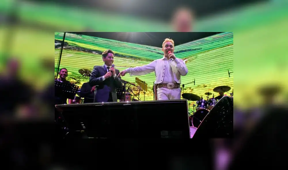 Cristian Castro dejó que su imitador de 'Yo Soy' se luciera cuando cantó 'Volver a amar' [VIDEO]