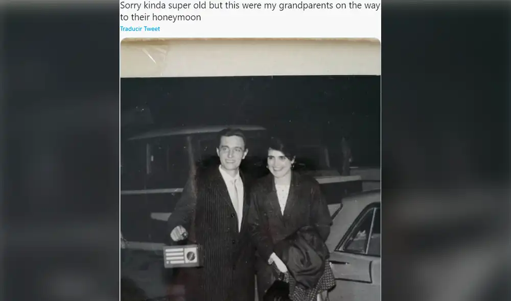 "Disculpen que sean súper viejas, pero aquí están mis abuelos en camino a su luna de miel" Foto: bolda_atomic / Twitter "Disculpen que sean súper viejas, pero aquí están mis abuelos en camino a su luna de miel" Foto: bolda_atomic / Twitter