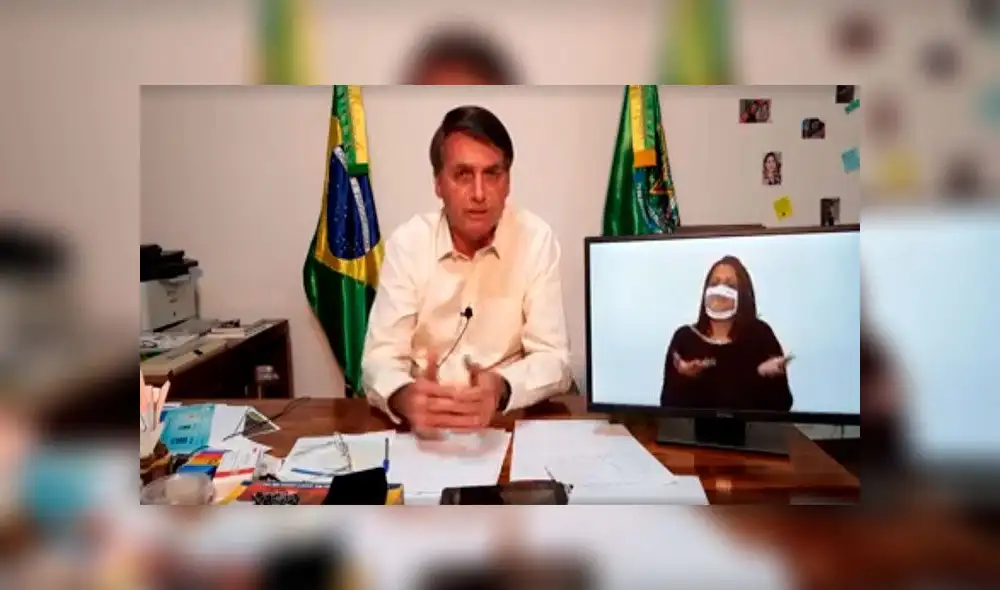 El mandatario Jair Bolsonaro en una transmisión en directo. Foto: captura El mandatario Jair Bolsonaro en una transmisión en directo. Foto: captura