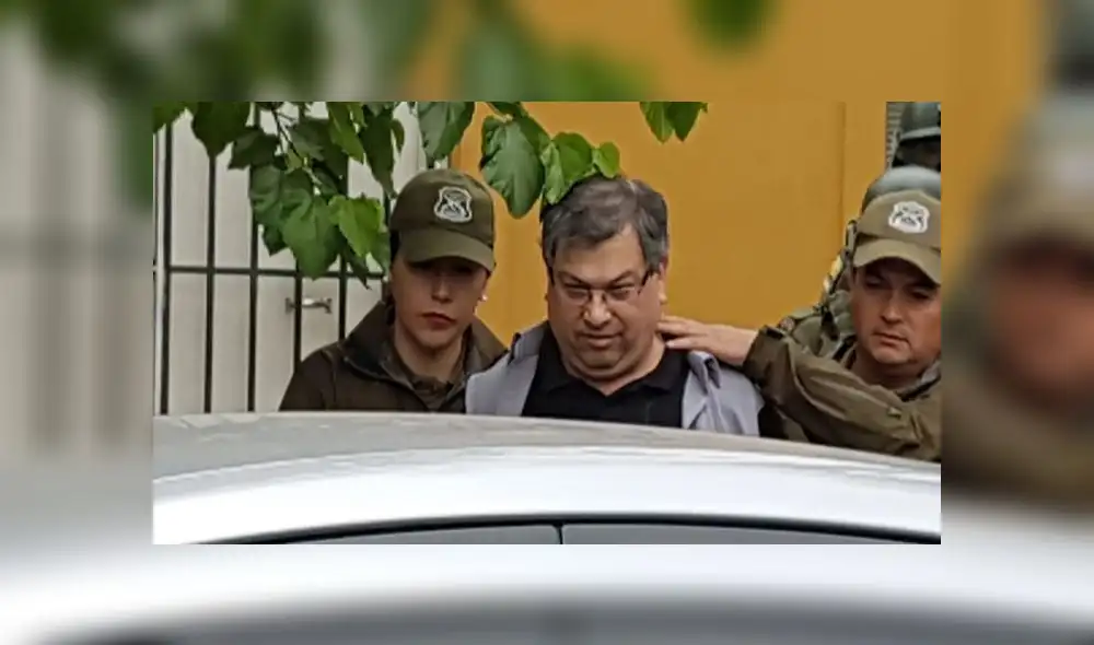 Hombre asesinó a su madre adoptiva y enterró el cadáver en el patio de su casa