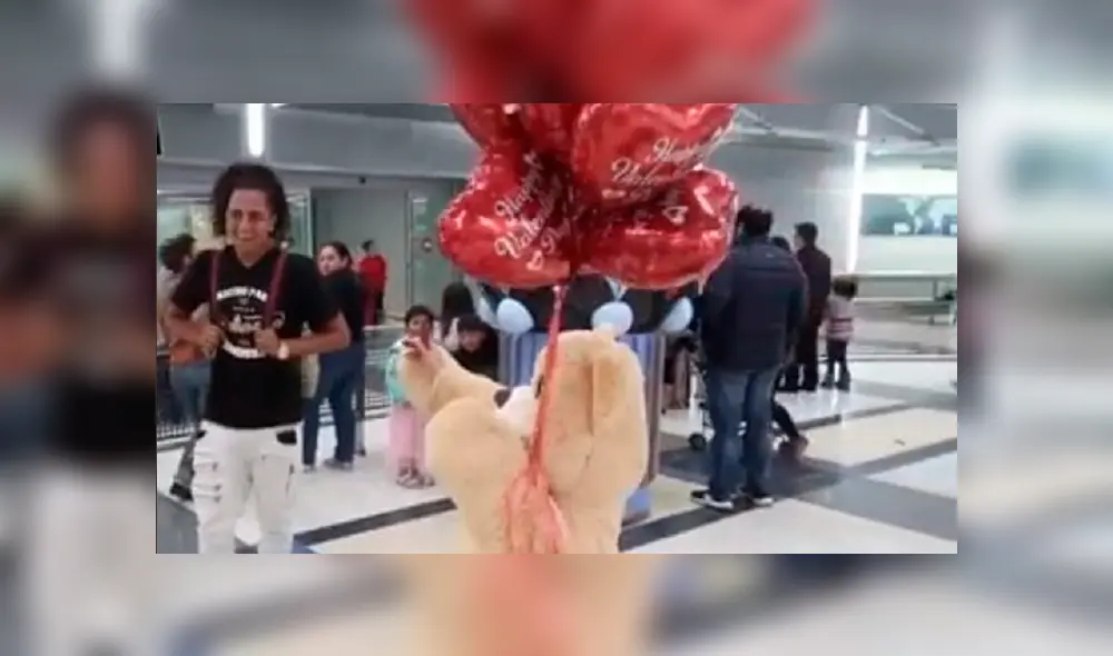 Desliza a la izquierda para ver más detalles sobre la romántica pedida de mano. (Foto: captura)