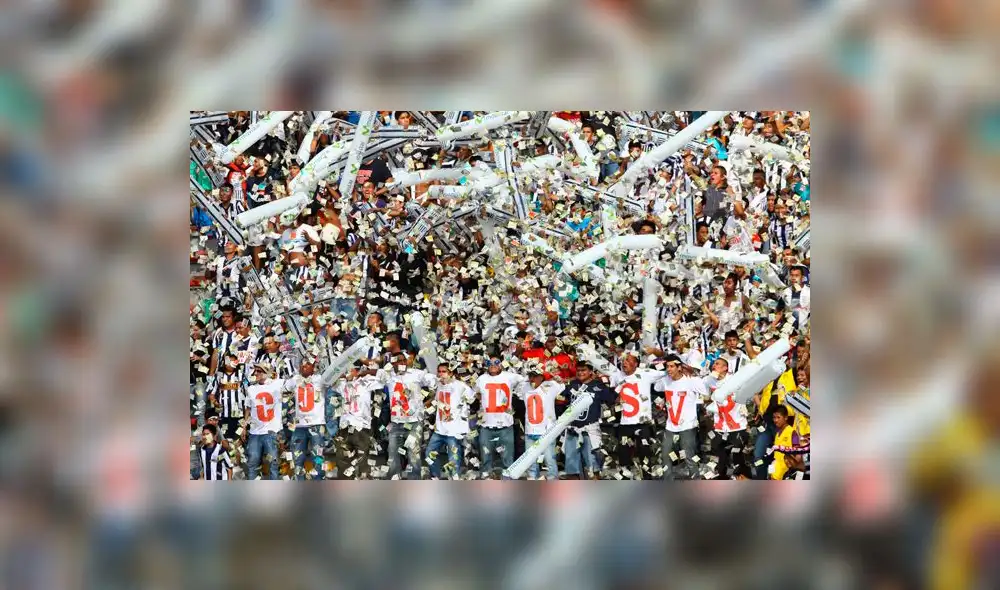 Ministro del Interior anuncia que hinchas podrían volver a usar banderolas y bombos Ministro del Interior anuncia que hinchas podrían volver a usar banderolas y bombos