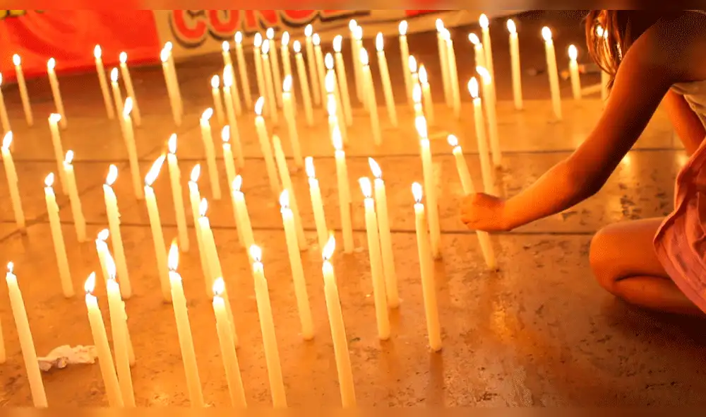 Convocan a vigilia para exigir claridad en elección de nuevos miembros del Tribunal Constitucional. Foto: La República Convocan a vigilia para exigir claridad en elección de nuevos miembros del Tribunal Constitucional. Foto: La República