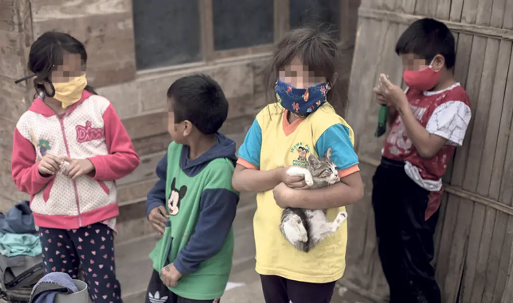 Alerta. Niños que salen pueden infectarse y no mostrar síntomas. Hay que protegerlos. (Foto: Aldair Mejía) Alerta. Niños que salen pueden infectarse y no mostrar síntomas. Hay que protegerlos. (Foto: Aldair Mejía)