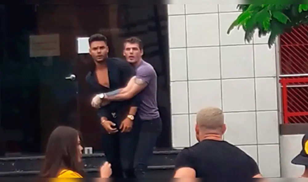 Nuevos videos de Erick Sabater y Coto Hernández peleando en plena calle