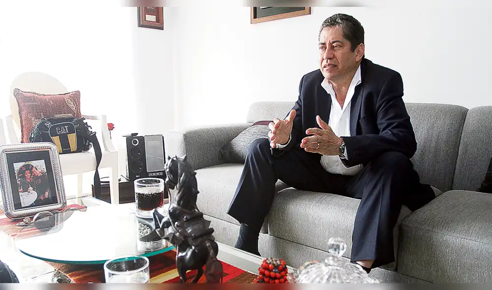 Supuesta falsedad de Espinosa-Saldaña ya fue archivada en el Congreso el 2014 Supuesta falsedad de Espinosa-Saldaña ya fue archivada en el Congreso el 2014