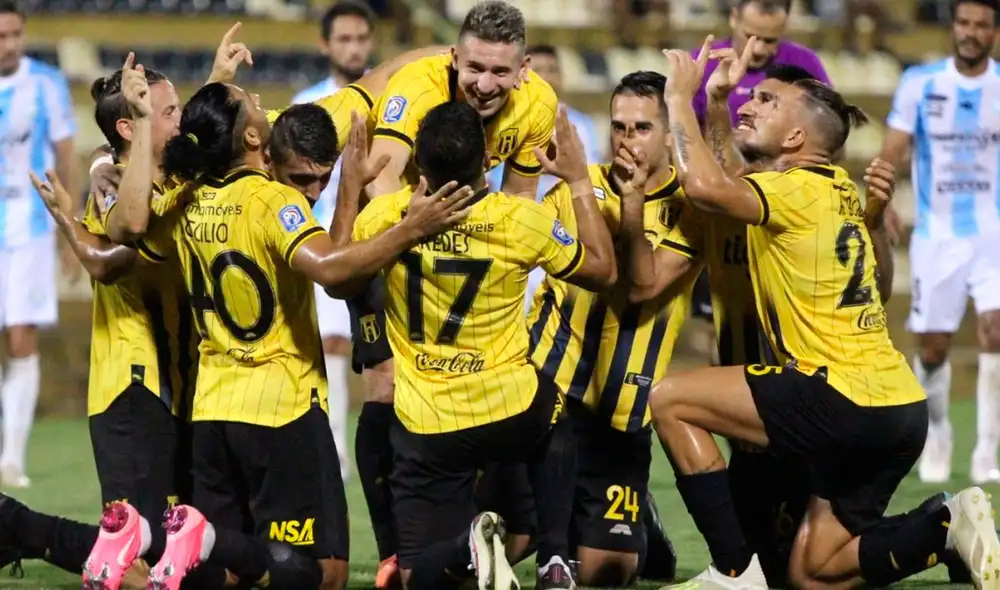 Libertad y Guaraní juegan este miércoles por la ida de los cuartos de final del Campeonato Paraguayo. Foto: Twitter / @ClubGuarani Libertad y Guaraní juegan este miércoles por la ida de los cuartos de final del Campeonato Paraguayo. Foto: Twitter / @ClubGuarani