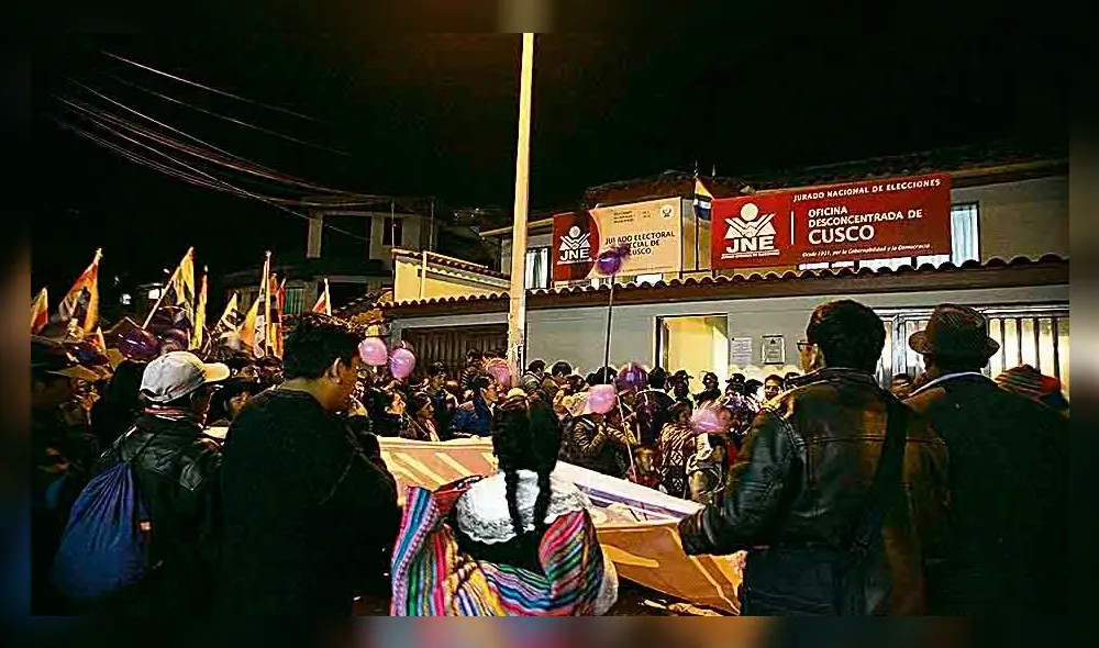 candidaturas. Organizaciones políticas y alianzas pelean por colocar a sus candidatos al Congreso. Tienen hasta el 18 de noviembre para inscribirlos.