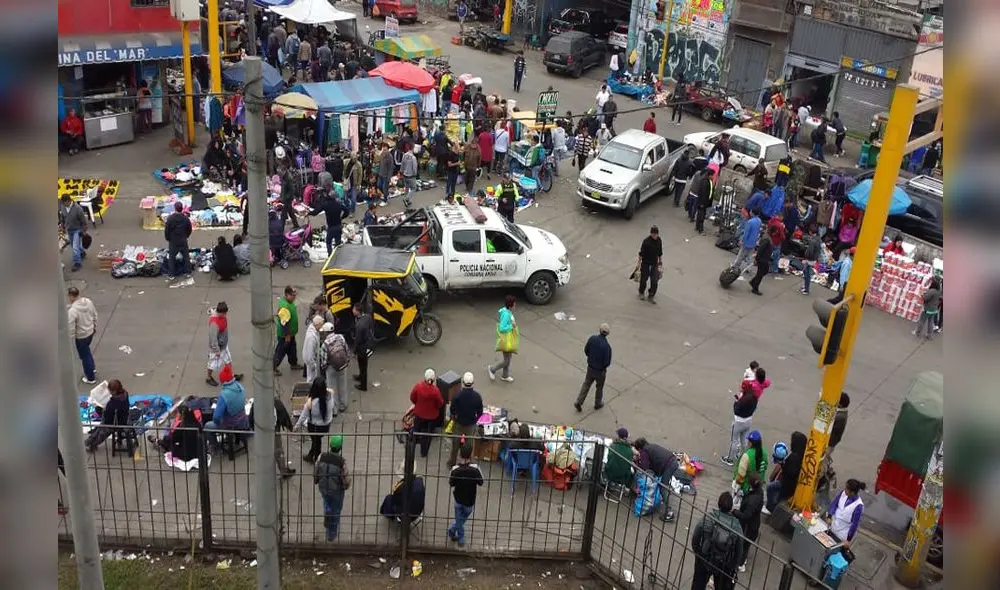 Informalidad sigue reinando en Av. Nicolás Ayllón [FOTOS]
