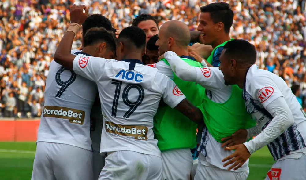 La semifinal entre Alianza y Cristal se definirá este miércoles 4 de diciembre. Ambos elencos saldrán en busca de la ansiada final frente a Deportivo Binacional. La semifinal entre Alianza y Cristal se definirá este miércoles 4 de diciembre. Ambos elencos saldrán en busca de la ansiada final frente a Deportivo Binacional.