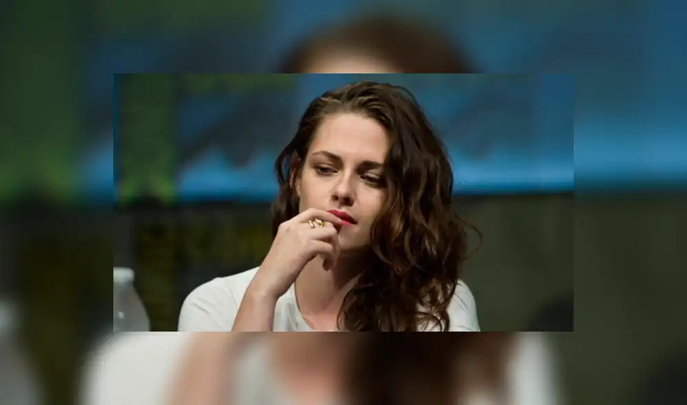 ¿Por qué Kristen Stewart caminó descalza en el Festival de Cannes?
