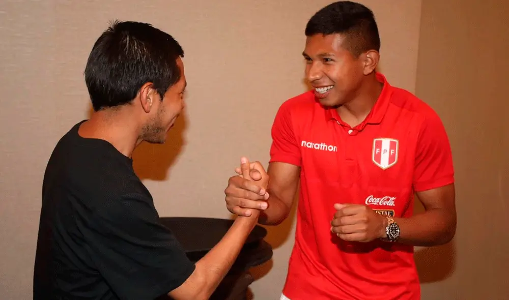 Christian Pacheco y Gladys Tejeda visiitan a la selección peruana previo al partido ante Ecuador. Christian Pacheco y Gladys Tejeda visiitan a la selección peruana previo al partido ante Ecuador.