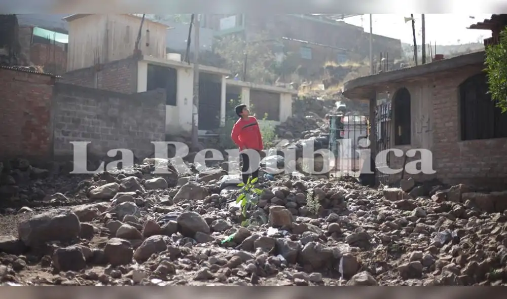 Alud volvió a caer por esta zona, tras intensa lluvia. Foto: Rodrigo Talavera/La República. Alud volvió a caer por esta zona, tras intensa lluvia. Foto: Rodrigo Talavera/La República.