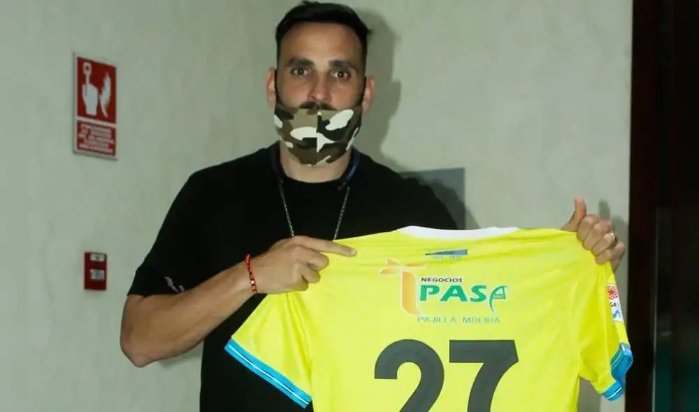 Facundo Parra ya tiene lista la camiseta que vestirá en Carlos Stein. Foto: Facebook Carlos Stein. Facundo Parra ya tiene lista la camiseta que vestirá en Carlos Stein. Foto: Facebook Carlos Stein.