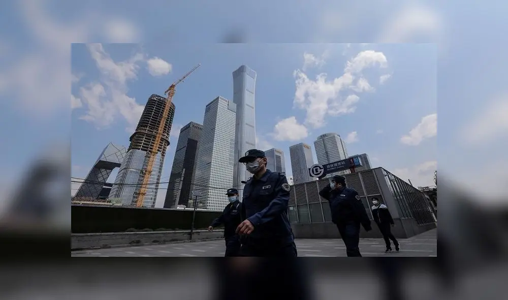 En las últimas horas se actualizó la cifra de muertos en China, que en realidad era mucho mayor de lo que se había anunciado. Foto: EFE En las últimas horas se actualizó la cifra de muertos en China, que en realidad era mucho mayor de lo que se había anunciado. Foto: EFE