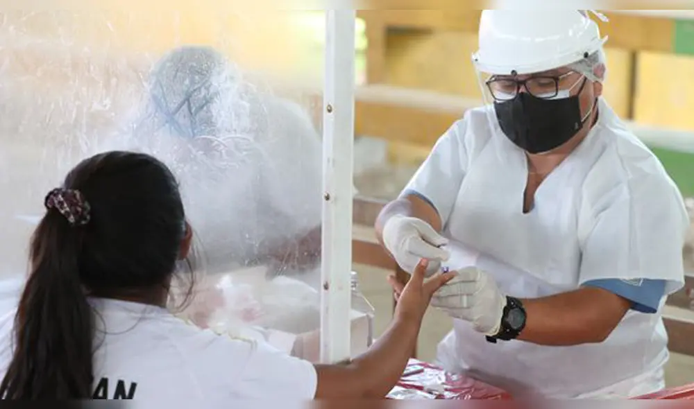 de 2 045 personas testeadas, 551 dieron positivo a la enfermedad. de 2 045 personas testeadas, 551 dieron positivo a la enfermedad.