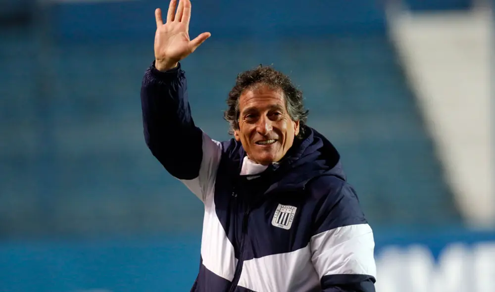 Mario Salas dejo del cargo de entrenador en Alianza Lima tras malos resultados. Foto: EFE.