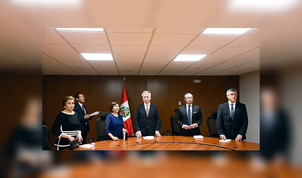 Solo cinco. Debido a los cuestionamientos en contra de Marco Falconí y María Zavala, la Junta Nacional de Justicia no cuenta, todavía, con sus siete integrantes. (Foto: J. Rodríguez)