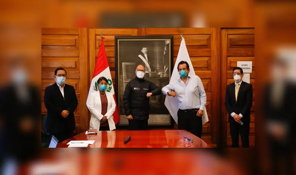 Víctor Zamora dialogó con los representantes de la Federación Médica Peruana. Créditos: Twitter. Víctor Zamora dialogó con los representantes de la Federación Médica Peruana. Créditos: Twitter.