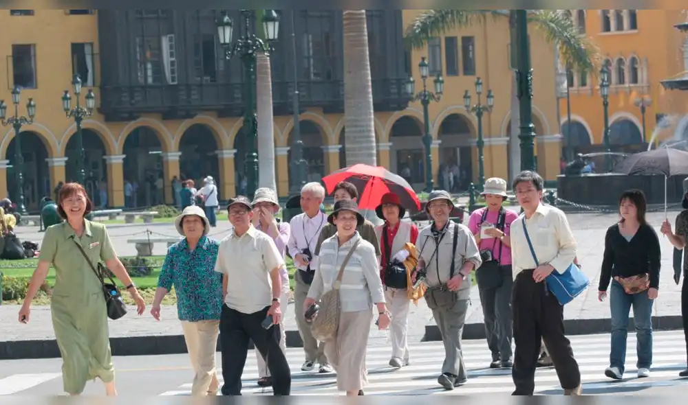 Se prevé recibir 200 mil turistas chinos anualmente, sostiene ministro Ferreyros